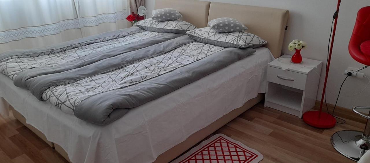 Klara Studio Apartman سبليت المظهر الخارجي الصورة