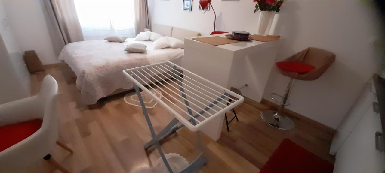 Klara Studio Apartman سبليت المظهر الخارجي الصورة