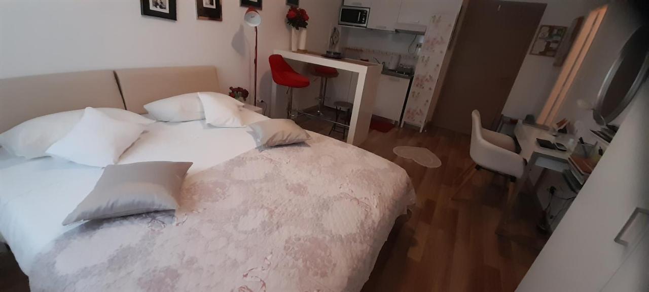 Klara Studio Apartman سبليت المظهر الخارجي الصورة